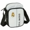 Real Madryt saszetka na ramię mini shoulder bag 612454672 Real Madryt saszetka na ramię mini shoulder bag 612454672